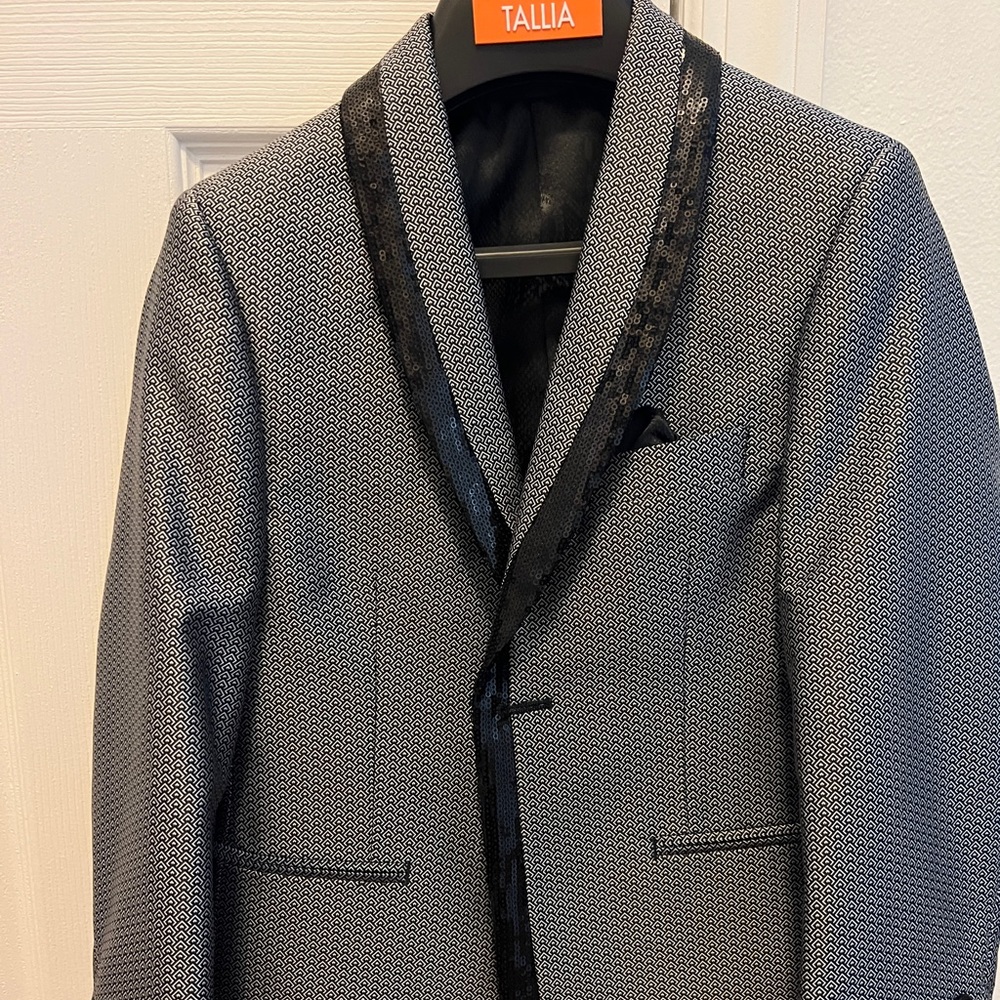 Boys dress jacket- Black and white with sequin lapel size 8